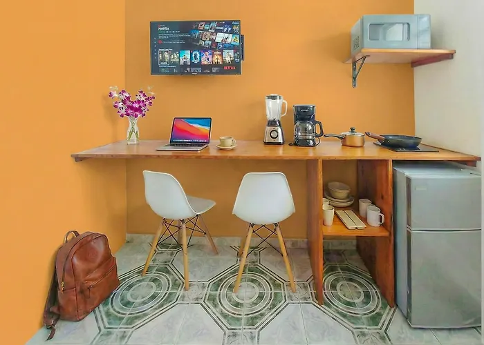 Boutique King&2 Bed Suites, Walkable Hub - 3 Mins To Ado, Beach, Ferry, La Quinta * Playa del Carmen