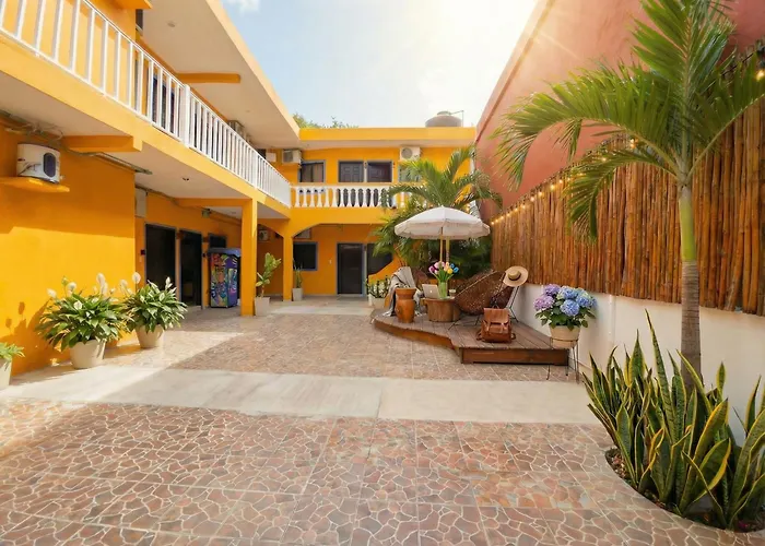Boutique King&2 Bed Suites, Walkable Hub - 3 Mins To Ado, Beach, Ferry, La Quinta Appartement
